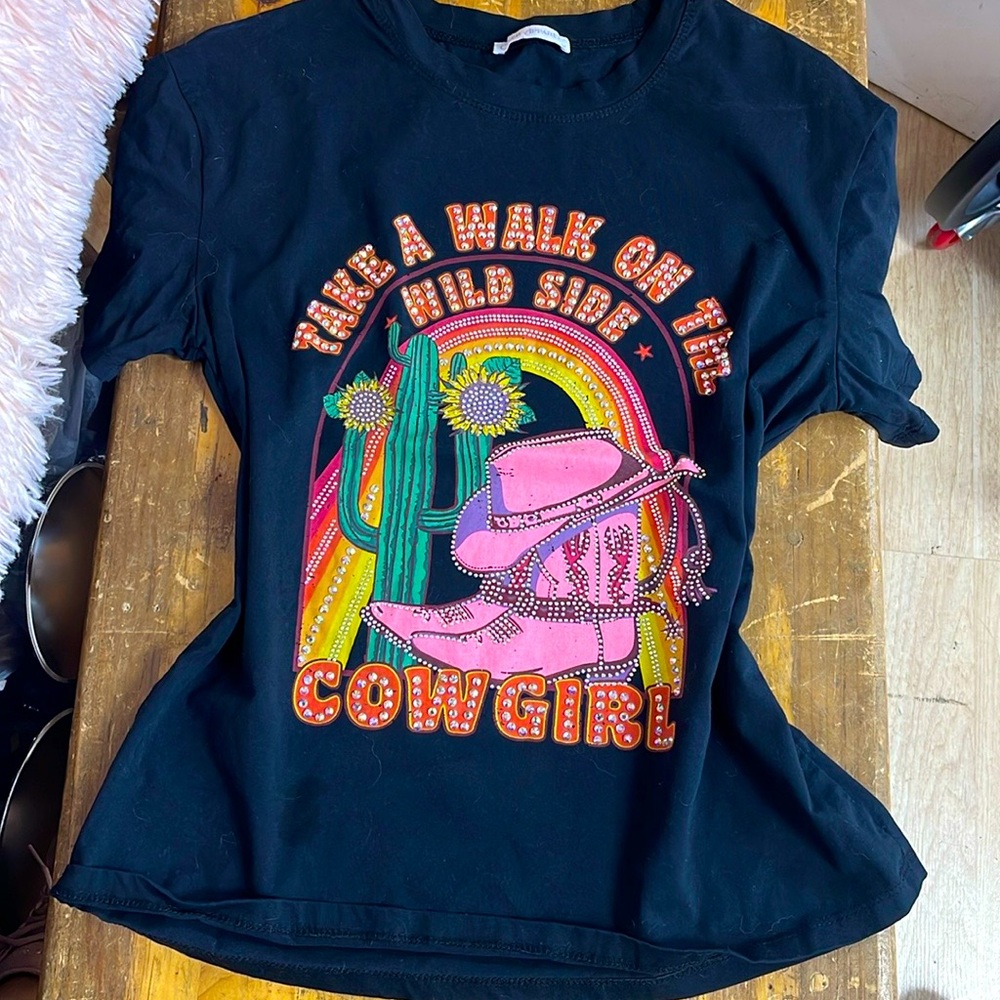 Take a walk on the wild side T-shirt🩷🖤